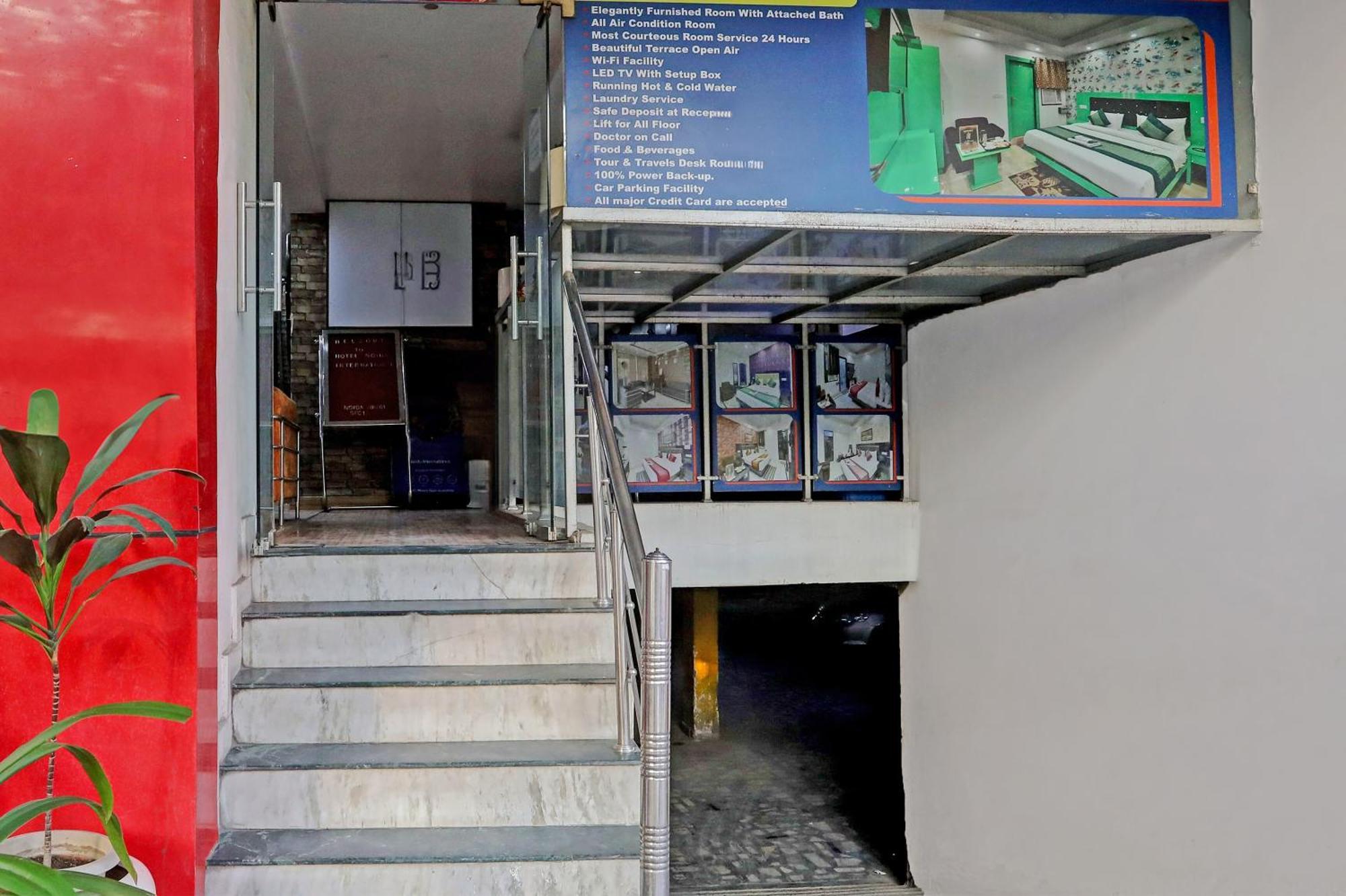 Collection O Noida Saffron Hotel Exterior photo