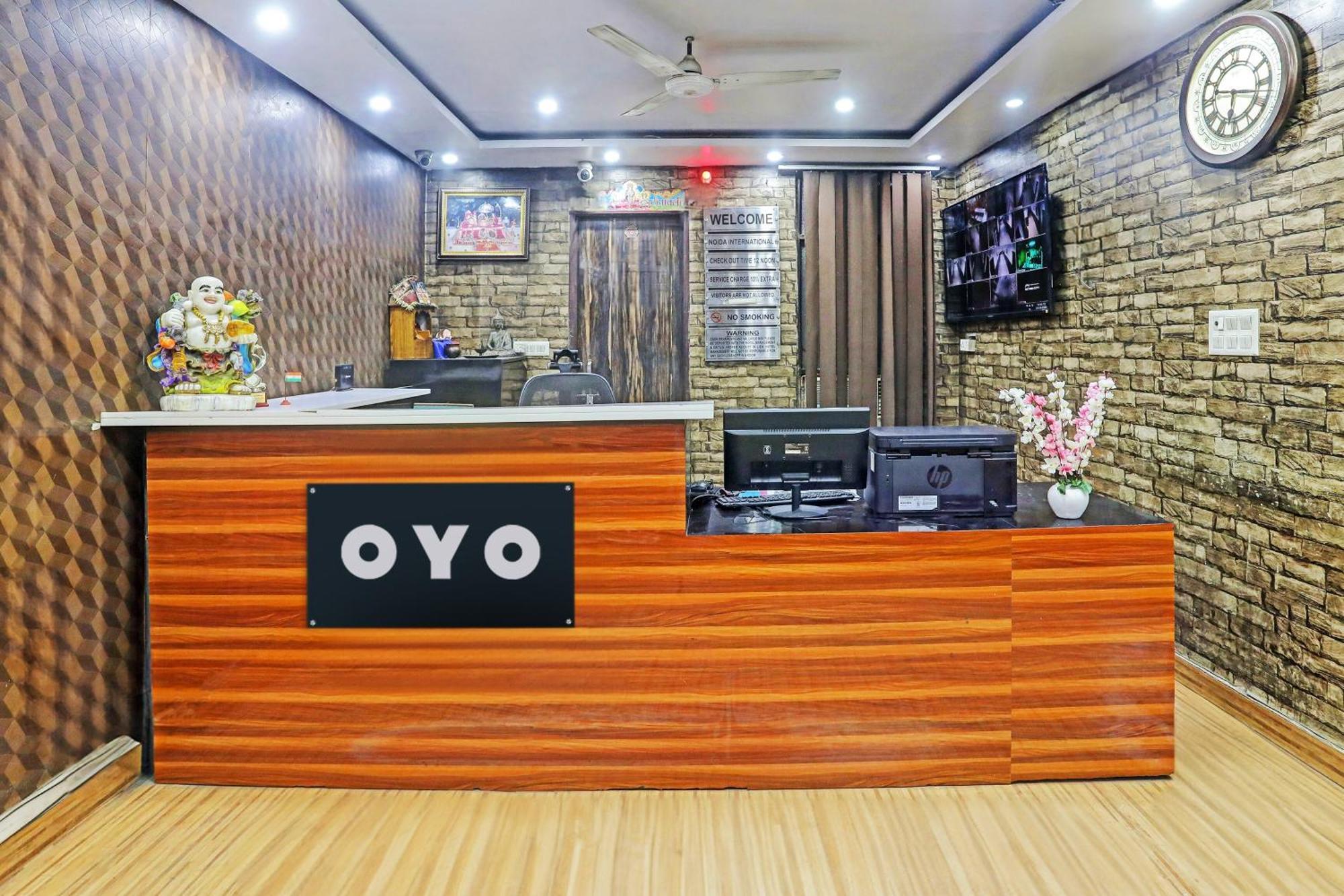 Collection O Noida Saffron Hotel Exterior photo